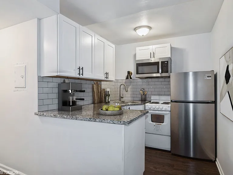 Wellington Creek Apartments — Photo 15