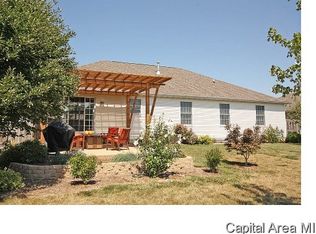 5100 Mountain View Dr, Springfield, IL 62711