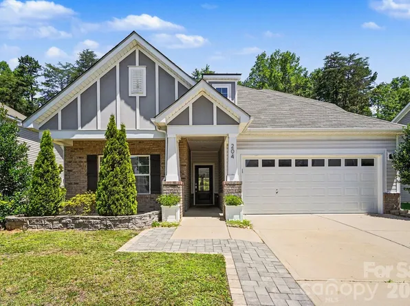 204 Paradise Hills Cir, Mooresville, NC 28115