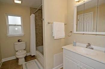 2nd image of 3670 Mimosa Dr