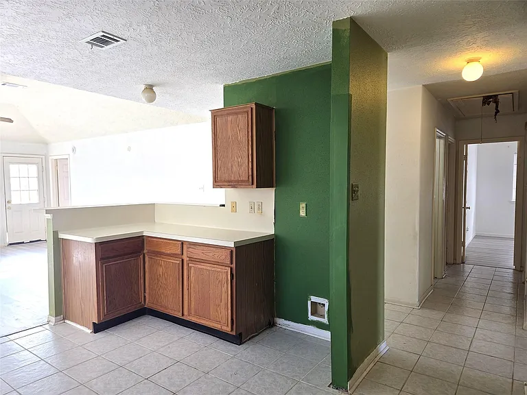 17006 Dusty Mill Dr E — Photo 16