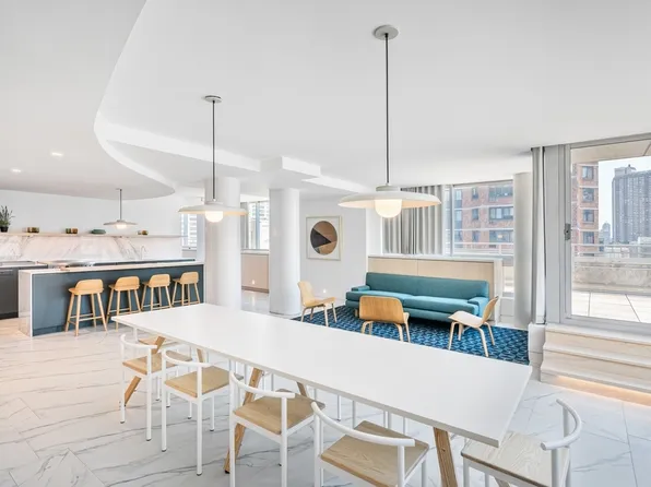 101 West End Avenue image 15 of 19