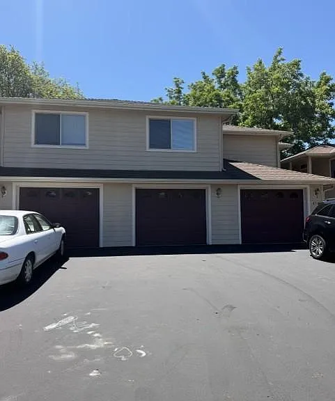 432 Pine St — Photo 1