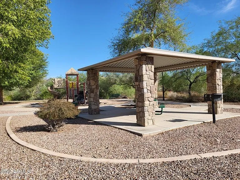 10056 E Isleta Ave — Photo 28
