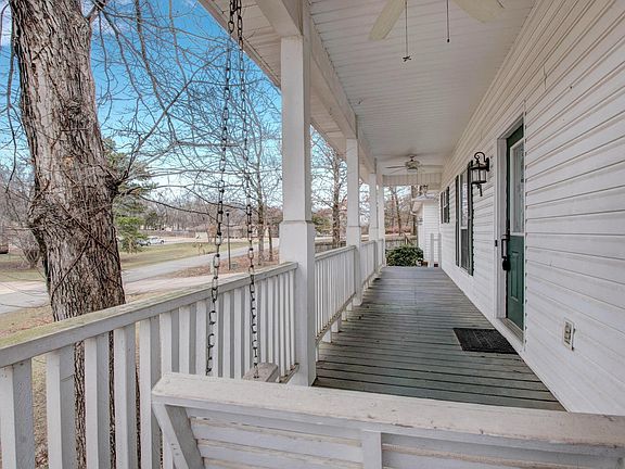5th image of 41 Sunset Ln