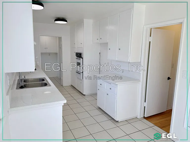 6226 Aura Ave — Photo 7