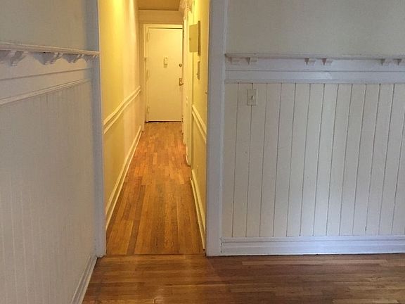 5th image of 234 Saint James Pl #11