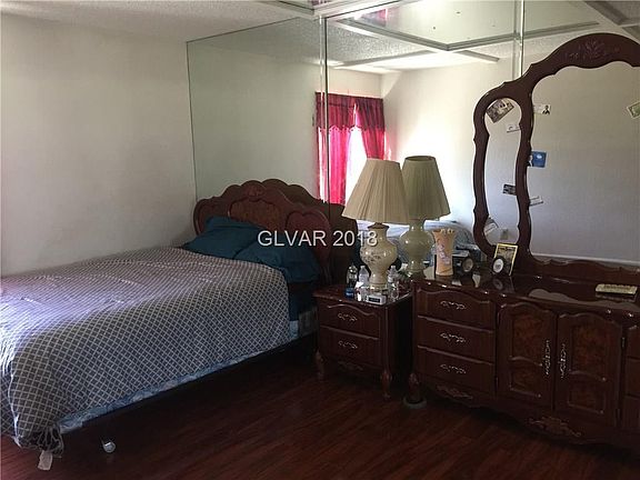 5th image of 3412 Villa Way