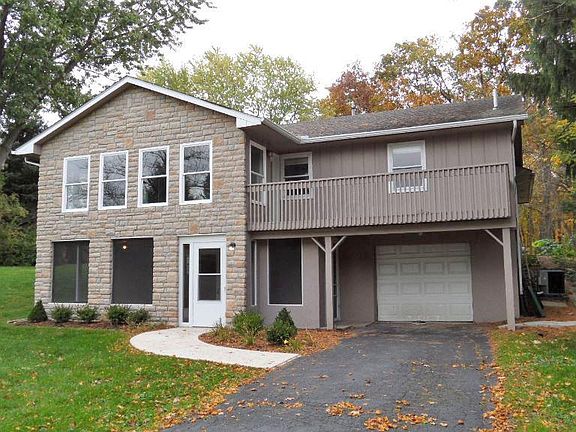 2nd image of 1747 E Choctaw Dr