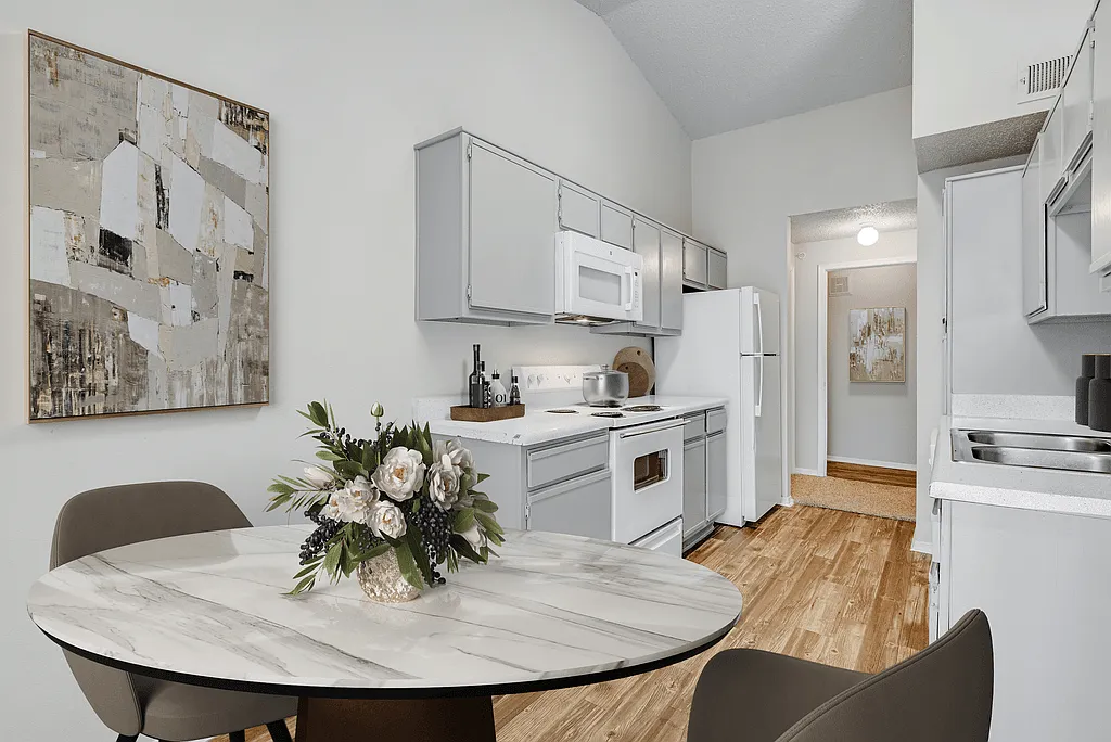 The Gio Apartments — Photo 3