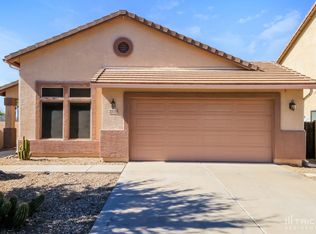 33700 N Sandstone Dr, San Tan Valley, AZ 85143