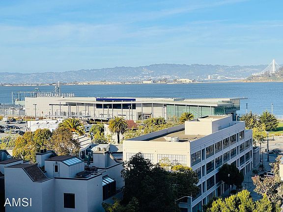 2nd image of 101 Lombard St #604
