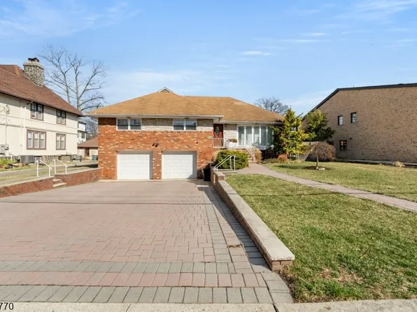 1070 Cumbermeade Rd, Fort Lee Boro, NJ 07024