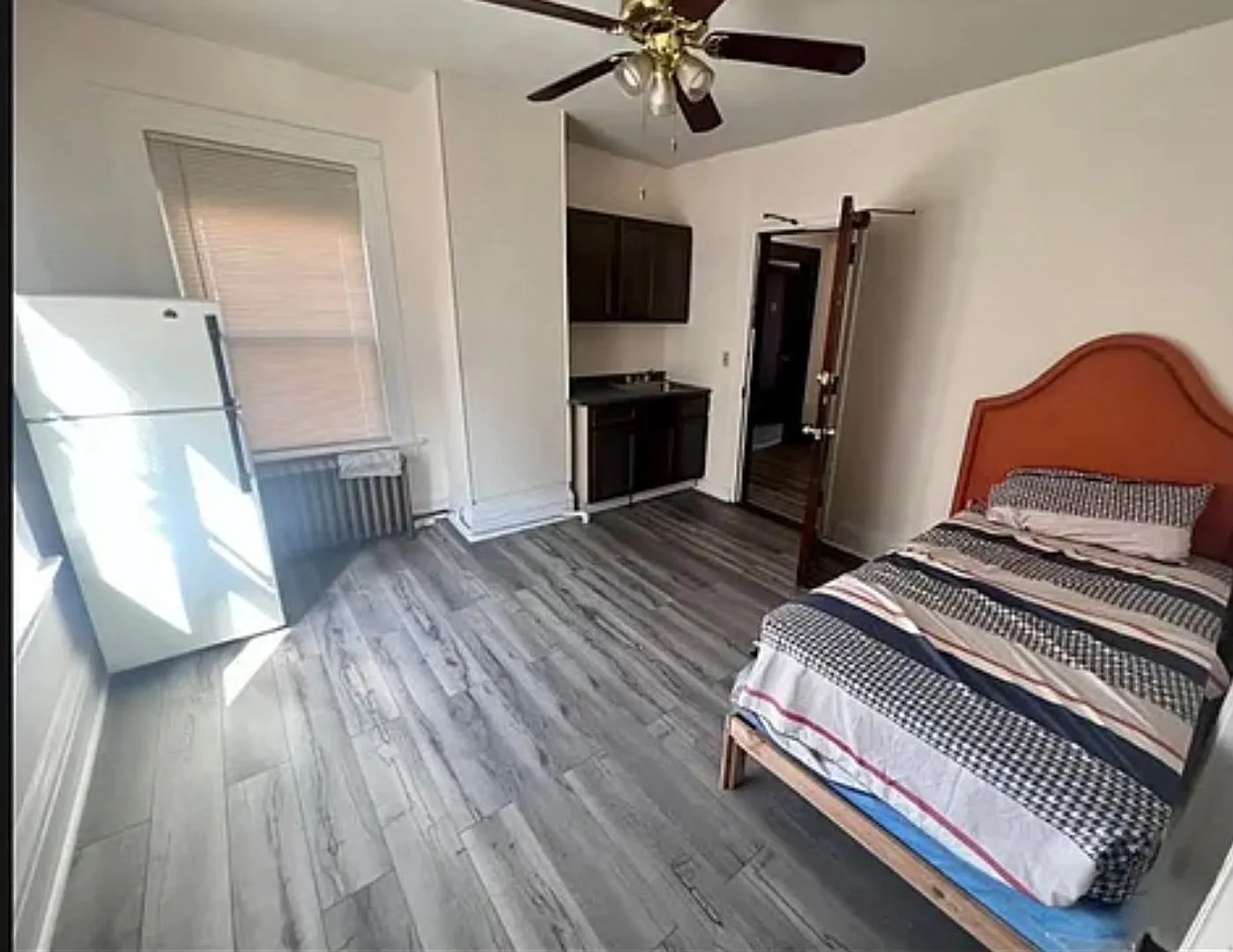 459 Noble Avenue — Photo 2