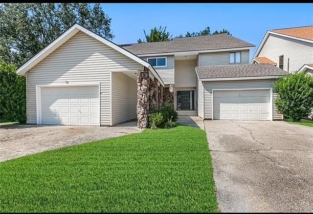 1st image of 16 Caribbean Ct #16