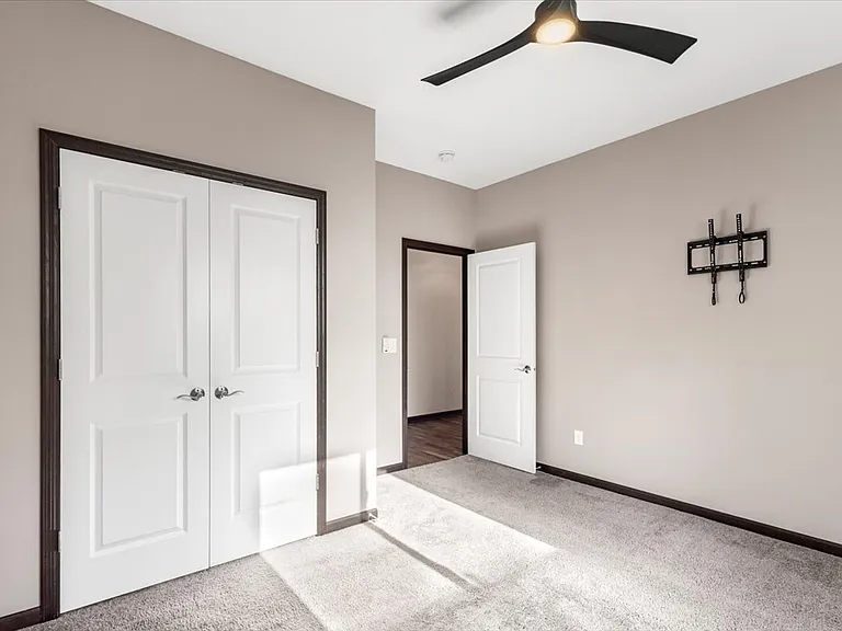 1017 109th Ct NE — Photo 21