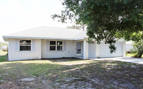 1st image of 4721 Coco Palm Dr