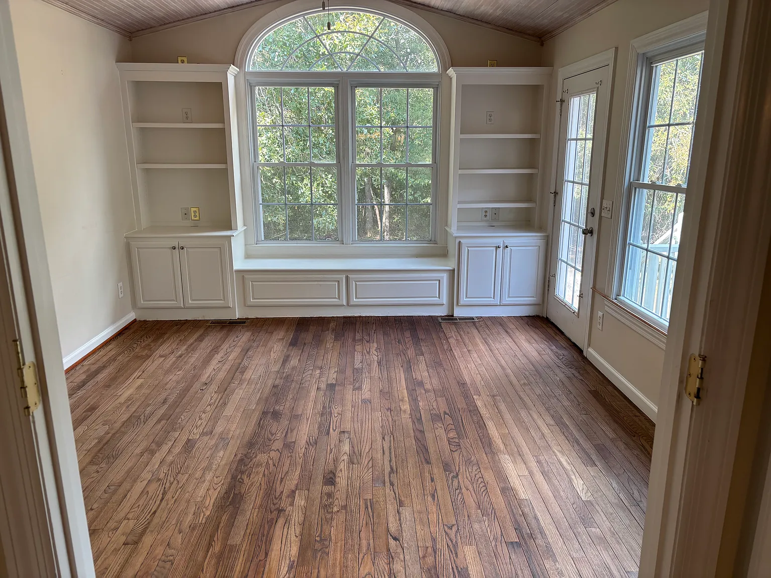 3 bed, 2.5 bath, 1973 sqft, $2,675 — Photo 4