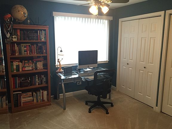 5th image of 7100 Laverne Ln APT 9