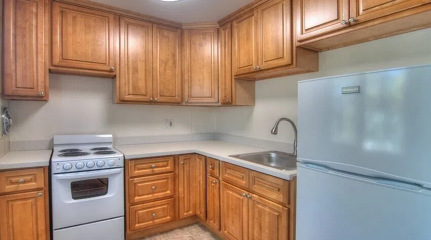 2240 Angela Ct #4