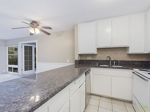 4th image of 4600 Lamont St #4-130