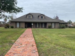 4804 Maplewood Dr, Sulphur, LA 70663