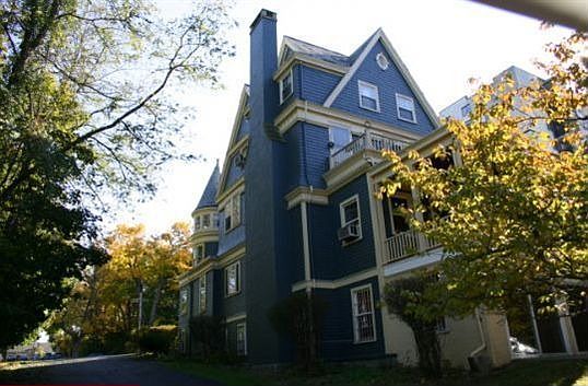 Academy Mansion (side)