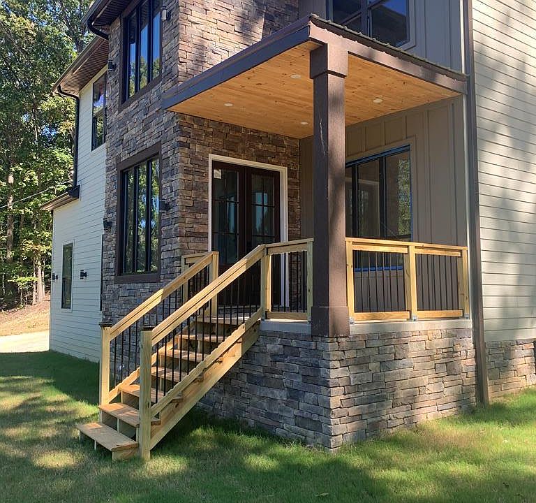 1st image of 160 Taylor Dr
