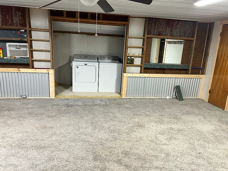 825 Graham St #825 — Photo 3