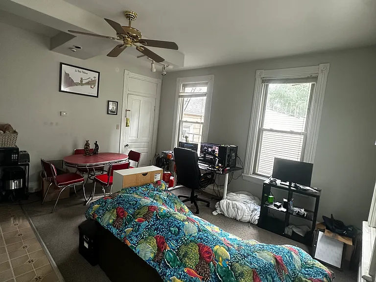 2357 W Clifton Ave #2 — Photo 5