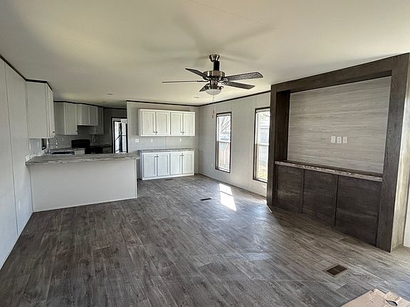 2nd image of 3200 Highland Park Dr #112