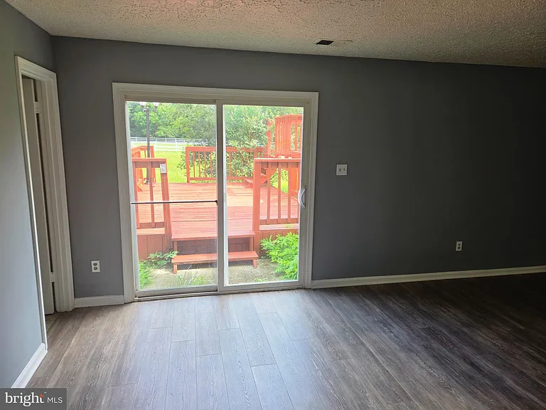 16400 Candy Hill Rd — Photo 28