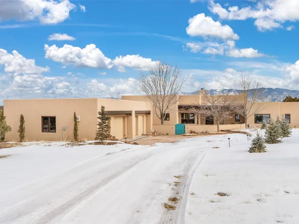35 Dayflower Dr, Santa Fe, NM 87506