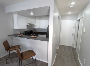 6410 S 72nd St APT 305, Omaha, NE 68127