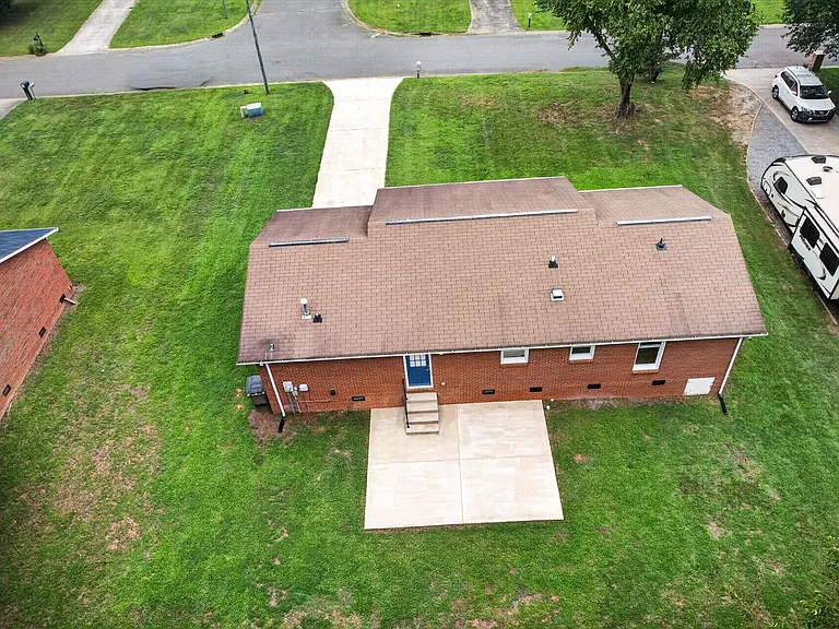 912 Kearney Dr — Photo 40