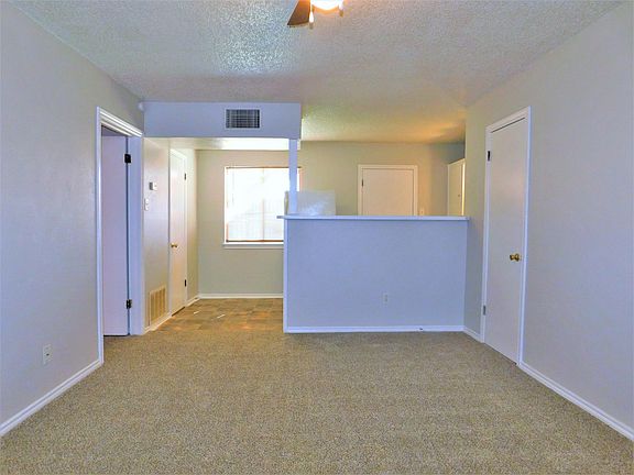 4th image of 401 Betchan St #2A