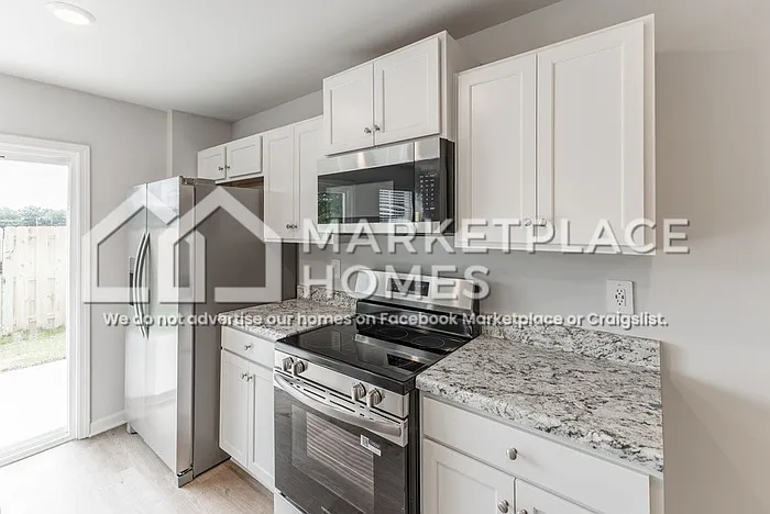 4129 Hudson Ct — Photo 6
