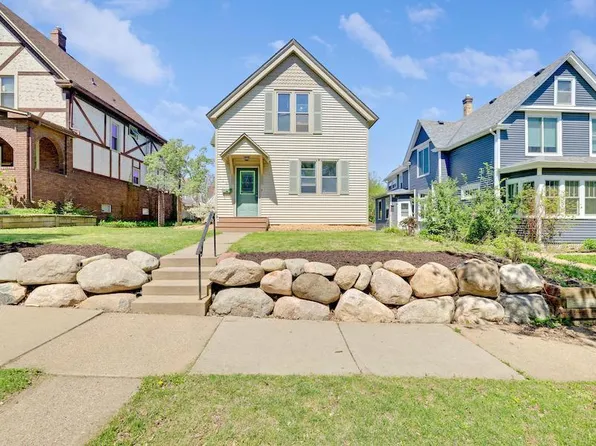 713 Magnolia Ave E, Saint Paul, MN 55106