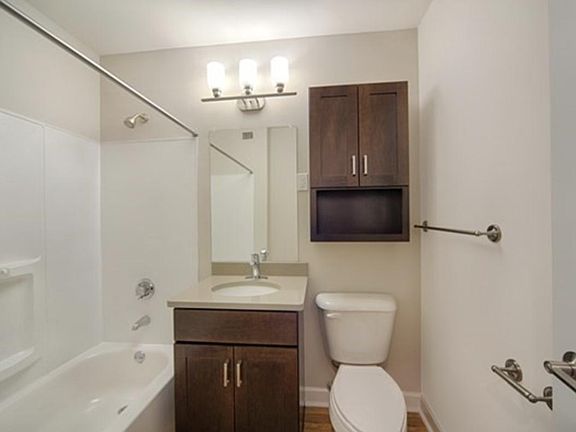 5th image of 8 Bronsdon St #3