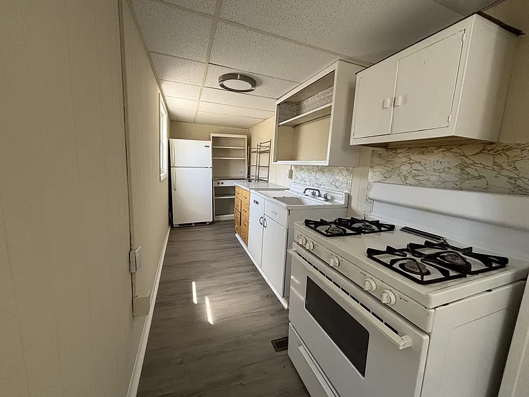 746 Willey St #C — Photo 2