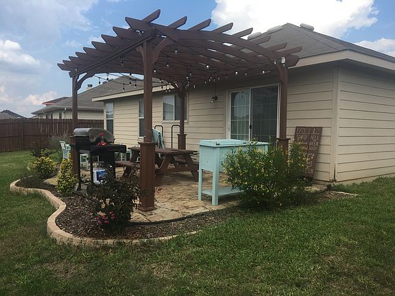 3rd image of 8612 Fawn Hill Ct
