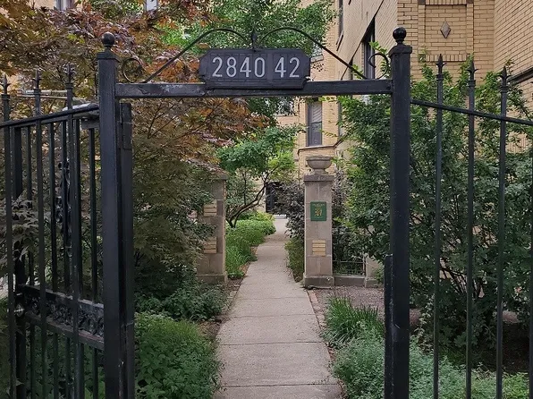 2842 N Francisco Ave APT 3A, Chicago, IL 60618