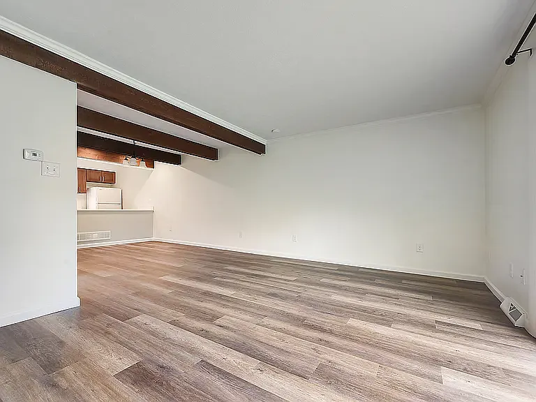 501 Maryland Ave #D — Photo 13