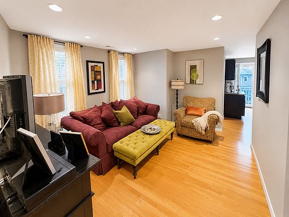 3rd image of 2 Henderson Ave Unit 2