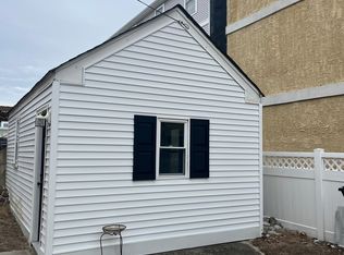 403 E Morning Glory Rd, Wildwood, NJ 08260