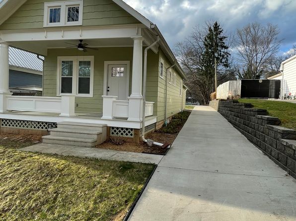 907 1/2 Washington St