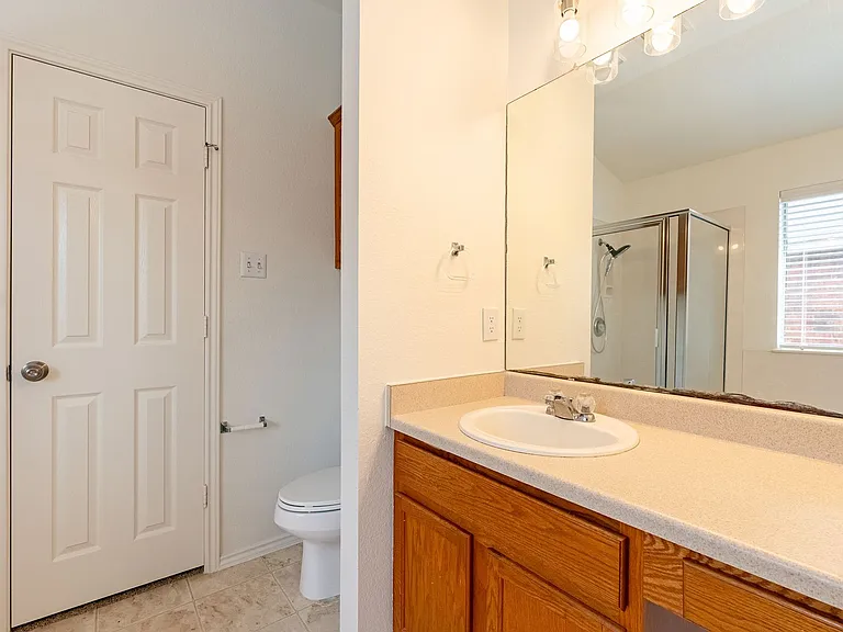12905 Thomas Jefferson St — Photo 15