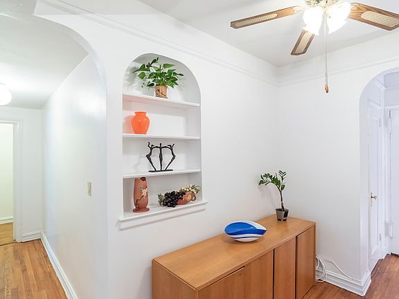 2nd image of 47-20 42nd St #5B