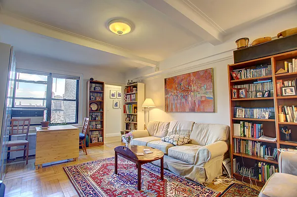 Rented by Corcoran | media 6