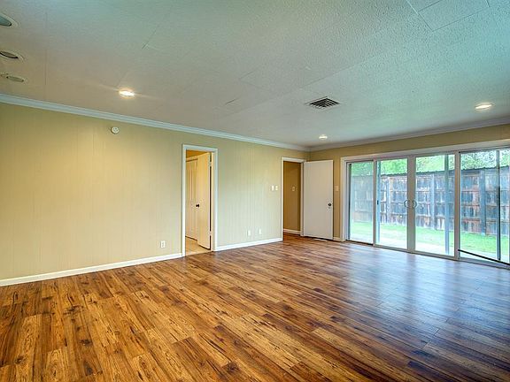 3rd image of 5301 Stonewall St